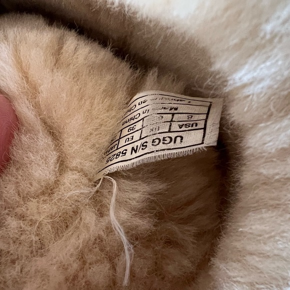 UGG Classic II shearling lined shirt boot size 9 chestnut suede - Picture 3 of 6